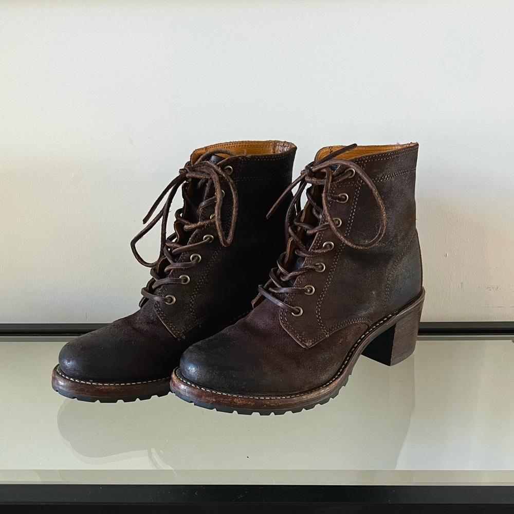 Frye Sabrina G6 lace up boots, brown suede leather